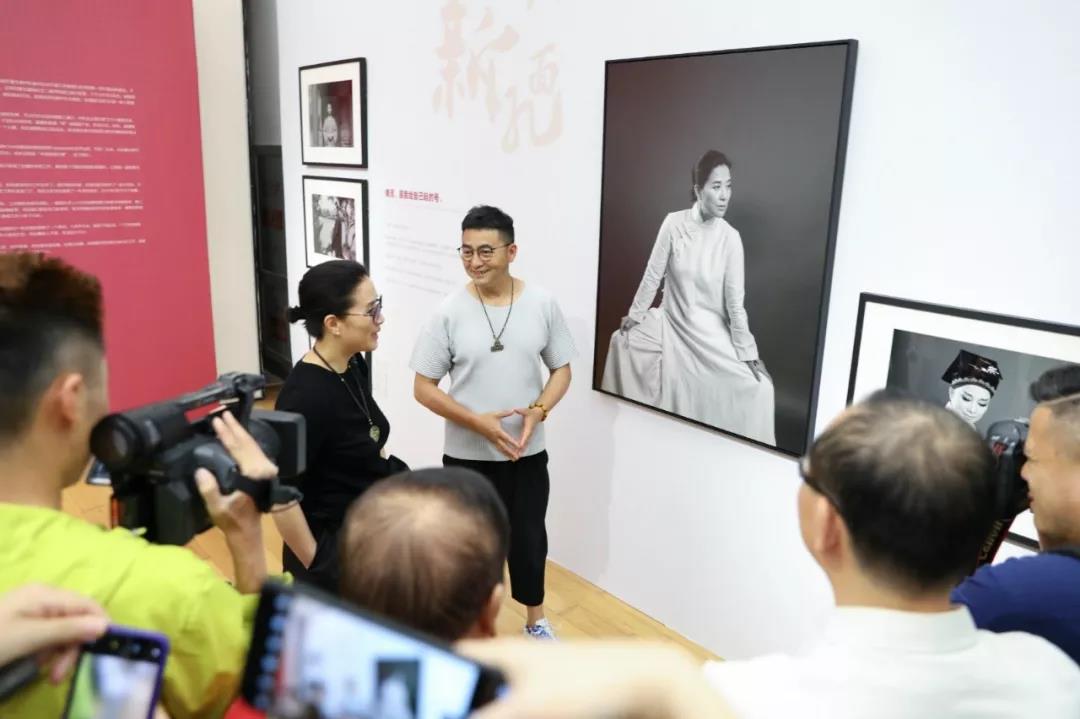 时隔一载，，，，优美再续，，，，ca88地产&amp;amp;amp;肖全杭州新面目摄影展温情启幕